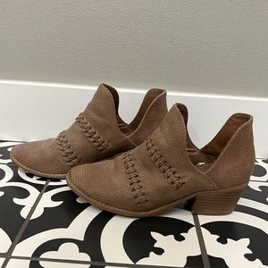 Universal Threads leather booties